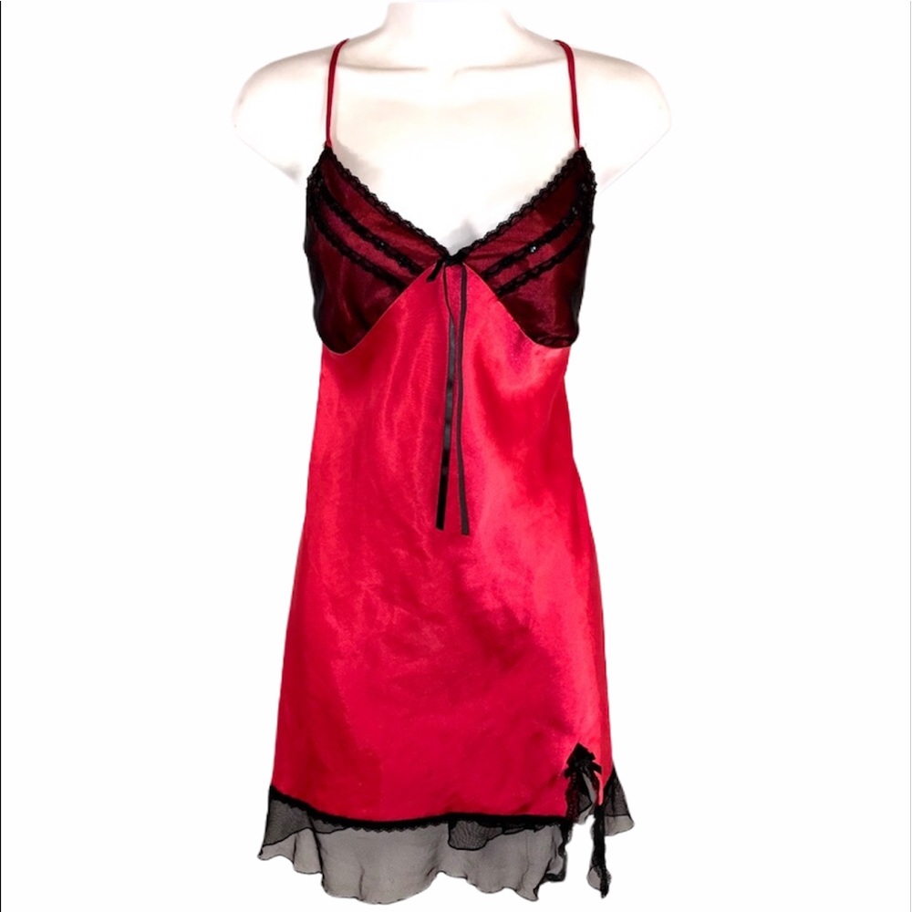 Vintage Red Rose and Black Lace, Size L